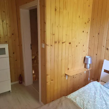 Apartament Pod Starym Klonem Przybrodzin